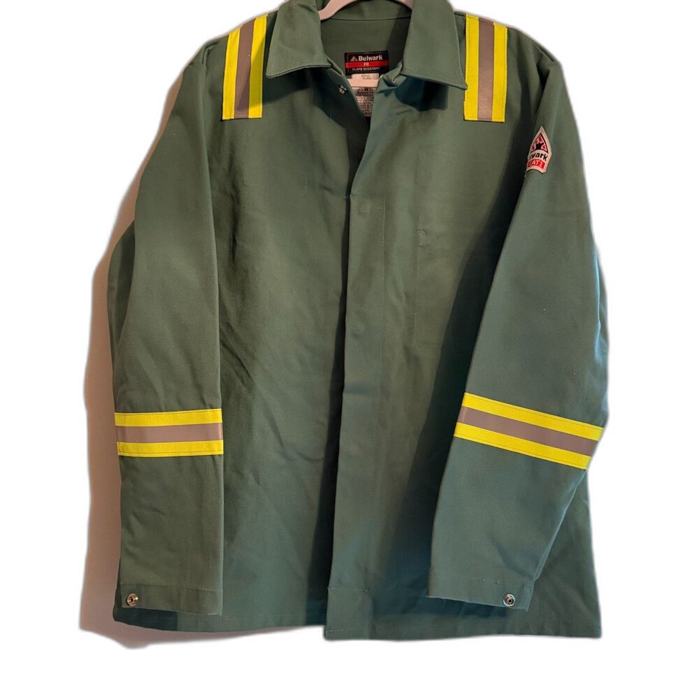 Bulwark FR CAT2 Flame Resistant Work Jacket Reflective Green Medium KEM4VG